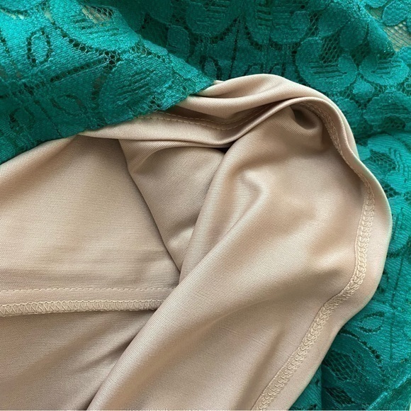 Eliza J emerald green lace shift dress with nude lining - Picture 9 of 11